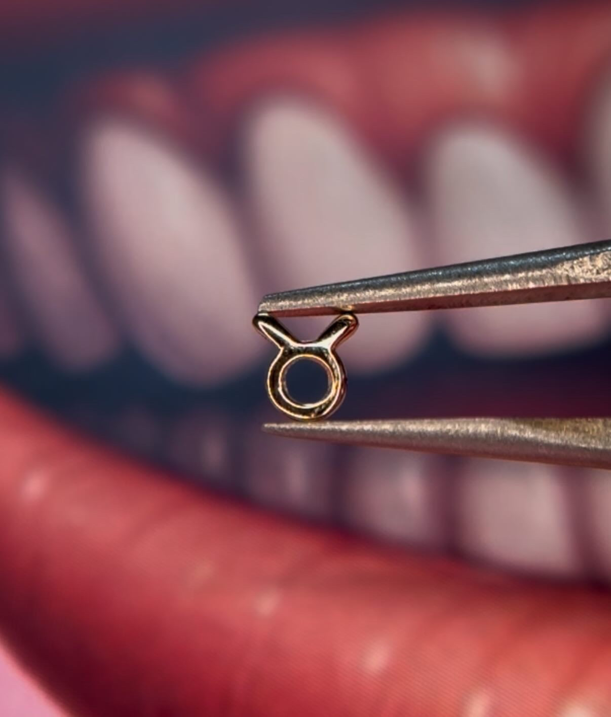 18k Gold - Horóscopo